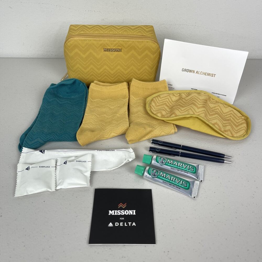 Delta One Rio Radiance Yellow Missoni Amenity Kit Bag Socks NEW 2026 Summer